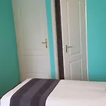 Casa de hóspedes Joy 4*